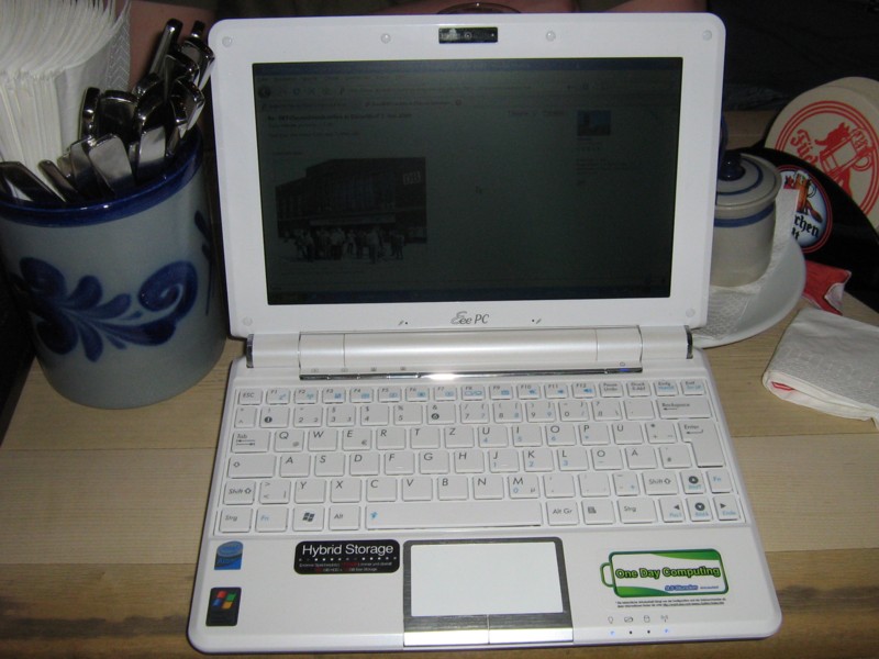 EeePC 1000HE